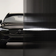 ボルボ XC60リチャージ アルティメット T6 AWD プラグインハイブリッド ブラックエディション