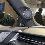 フロントは4ウェイ構成でTS20G35HR／BLAMのスーパーツイーターを追加。ほかELATE CARBONで纏める