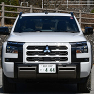 三菱 トライトン GSR