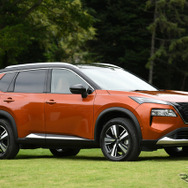 日産 エクストレイル G e-4ORCE