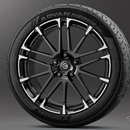 GR18インチ鍛造アルミホイール&タイヤセット