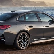BMW i4 改良新型