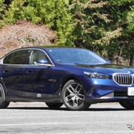 BMW 5シリーズ 新型（523i）