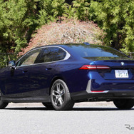 BMW 5シリーズ 新型（523i）