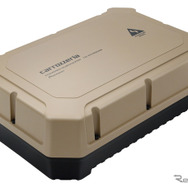 「小型・薄型のパワードサブウーファー」の一例（カロッツェリア・TS-WX400AS）。