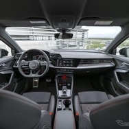 アウディS3スポーツバック改良新型