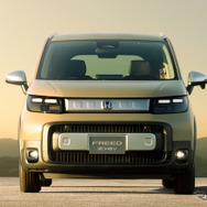 ホンダ フリード 新型（クロスター）