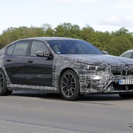 BMW M5 セダン 次期型プロトタイプ（スクープ写真）