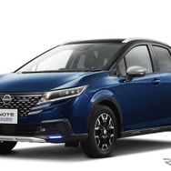 日産ノート AUTECH CROSSOVER：オーロラフレアブルーパール×スーパーブラック