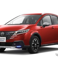 日産ノート AUTECH CROSSOVER：ガーネットレッド