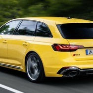 アウディRS 4アバント・エディション25イヤーズ