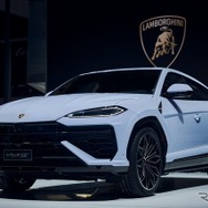 北京モーターショー2024で初披露されたランボルギーニ・ウルスSE