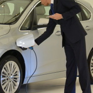 BMW 225xe アクティブツアラー
