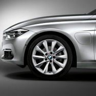 BMW 330e