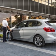 BMW 225xeアクティブ ツアラー
