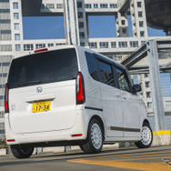Honda新型N-BOX純正アクセサリー装着車