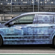 フォルクスワーゲン・ゴルフR 改良新型のプロトタイプ