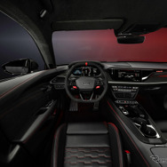 アウディ RS e-tron GT 改良新型