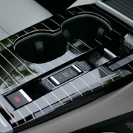 シトロエンC5 X HYPNOS PLUG-IN HYBRID