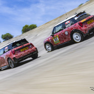 MINI『ジョンクーパーワークスE』のプロトタイプと『ジョンクーパーワークス・プロトタイプ#317』