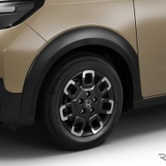 ホンダ・フリードCROSSTAR ホイールアーチプロテクター