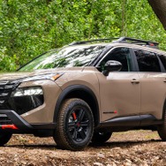 日産 ローグ Rock Creek エディション