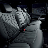 G 450 d Launch Edition 内装 チタニウムグレー＆ブラックピアノラッカーウッド2