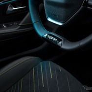 プジョー e-208 改良新型