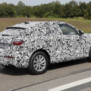 アウディ Q5スポーツバック 次期型プロトタイプ
