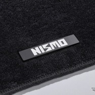 スカイラインGT-R（BNR32）用 フロアマット 初代NISMOロゴバージョン