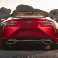 レクサスLC500コンバーチブルの2025年モデル（米国仕様）