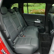 メルセデスベンツ EQB 350 4MATIC