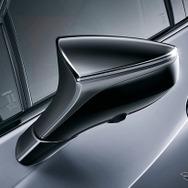 レクサスUX300h のF SPORT Emotional Explorer