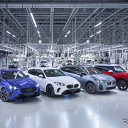 ドイツのライプツィヒ工場で生産されるBMWとMINI