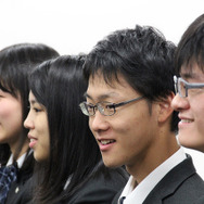 生徒たちは臆する表情もなく、活発に質疑応答に参加した