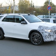 メルセデスベンツ GLE 改良新型のプロトタイプ
