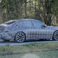 BMW 3シリーズ 次期型のプロトタイプ