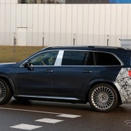 メルセデス・マイバッハ GLS 改良新型のプロトタイプ