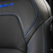 日産『オーラ AUTECH』