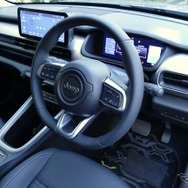 ジープ アベンジャー アティテュード（JEEP Avenger Altitude）