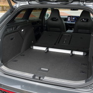 VW パサート 新型（eTSI Rラインプラスパッケージ）