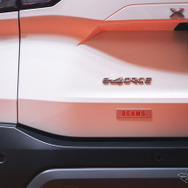 日産『エクストレイル』ビームスエディション