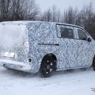 メルセデスベンツ VクラスEV 新型のプロトタイプ