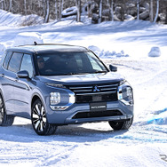 三菱 アウトランダーPHEV