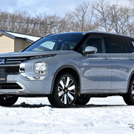 三菱 アウトランダーPHEV