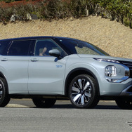 三菱 アウトランダーPHEV