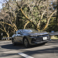 REGNO『GR-XIII TYPE RV』x トヨタ クラウンクロスオーバー