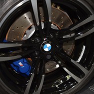 BMW M4 クーペ with Mパフォーマンスパーツ（東京オートサロン16）