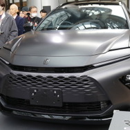 クラウン 特別仕様車 ESTATE RS “THE LIMITED MATTE METAL”