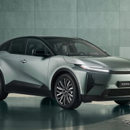 トヨタ C-HR+